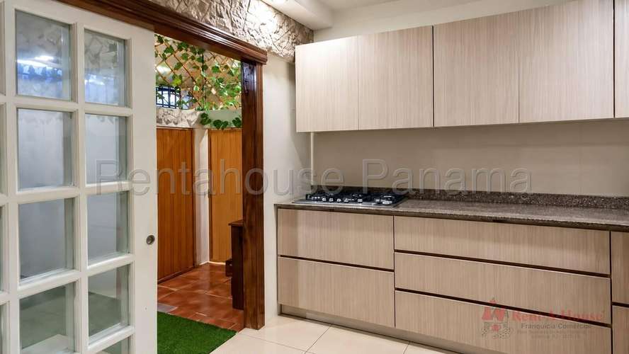 Se Vende Casa en Las Acacias GC27-2626