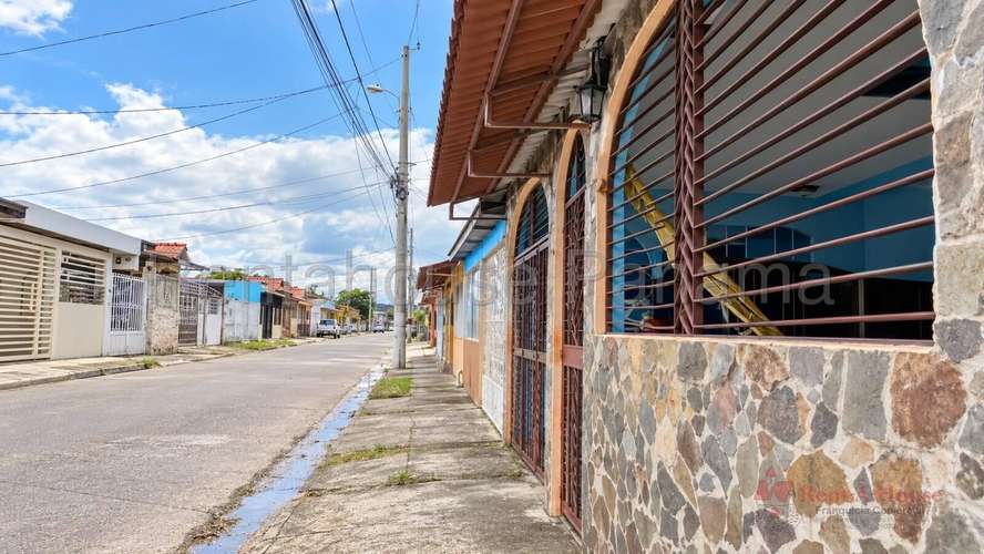Se Vende Casa en Las Acacias GC27-2626
