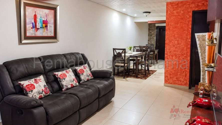 Se Vende Casa en Las Acacias GC27-2626