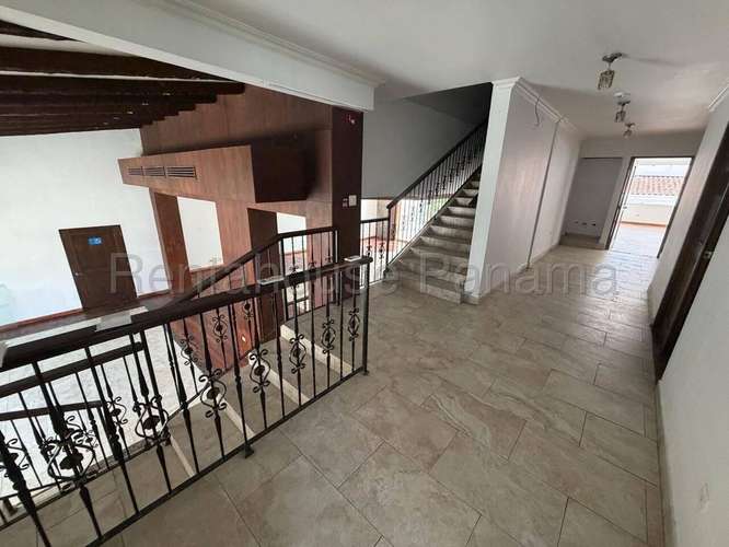 Alquiler de Casa en El Cangrejo – Casa Comercial