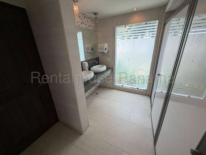 Alquiler de Casa en El Cangrejo – Casa Comercial