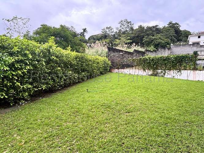 272952. Se alquila hermosa casa de 1 nivel, 230m const y 857m terreno. 3 recámaras, línea blanca - Imagen 17
