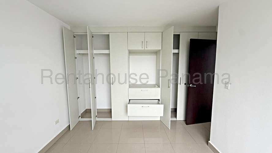 Venta de apartamento en Hato Pintado AK - Imagen 9