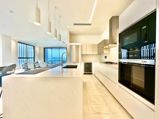 Alquiler exclusivo en Ocean Reef: lujoso apartamento frente al mar en P.H. Casa del Mar - Imagen 18