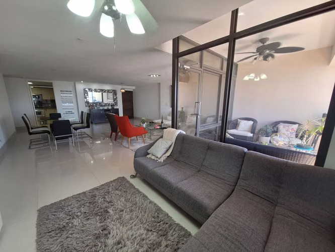 ALQUILER APARTAMENTO AMOBLADO PARQUE DEL MAR II 202M2 - Imagen 3