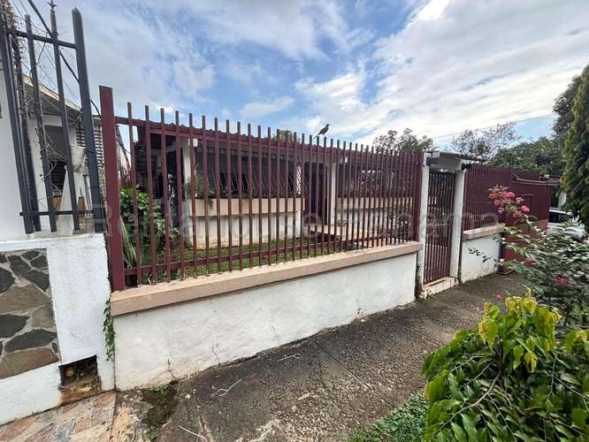 Casa con Anexo en Venta en Pueblo Nuevo KC
