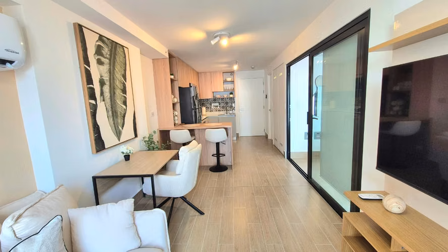 APARTAMENTO de 1 recámara EN ALQUILER CON VISTA A LA CIUDAD, Bella Vista. TO RENT - Fully furnished. - Imagen 4