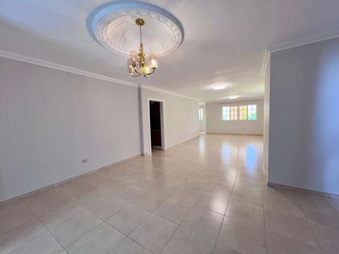 VENTA DE CASA EN RAINFOREST VILLA  - Imagen 2