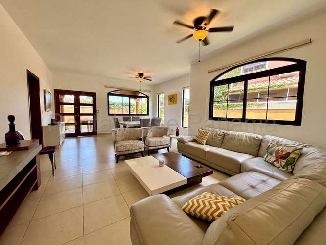 Venta de casa en Costa Sur AK