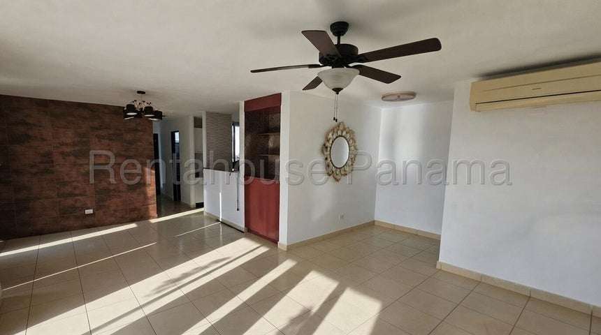 SE ALQUILA APARTAMENTO CON BALCÓN EN LA LOMA 27-1572/GMB