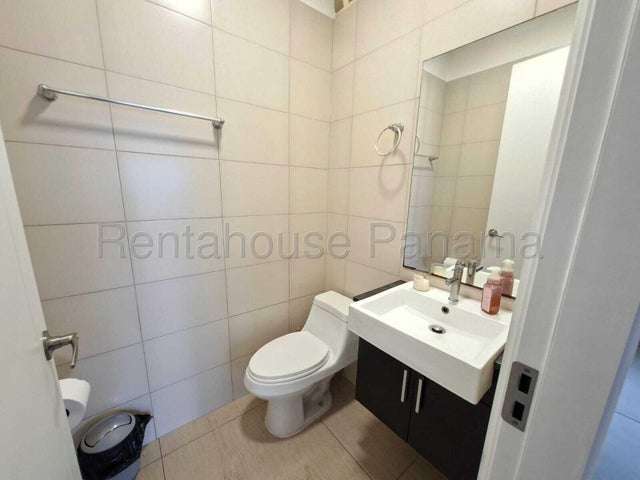 SE ALQUILA APARTAMENTO CN VISTA AL MAR AVE. BALBOA 27-2447/GMB