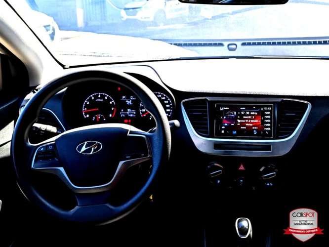 Hyundai Accent Solaris 2022 Automática DC8301 - Imagen 8