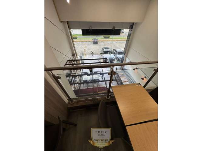 Alquilo local comercial en Plaza de Obarrio L.T