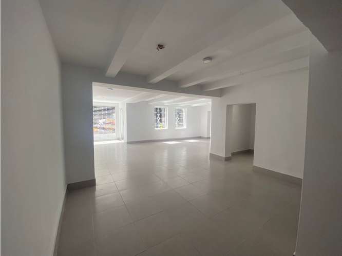 LOCAL / BELLA VISTA / 75M / SOBRE AVENIDA PRINCIPAL / A ESTRENAR - Imagen 2