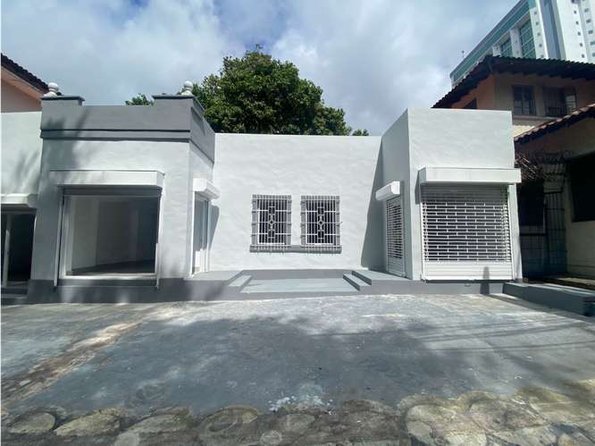 SE ALQUILA LOCAL EN BELLA VISTA SOBRE AVENIDA PRINCIPAL A ESTRENAR - Imagen 2