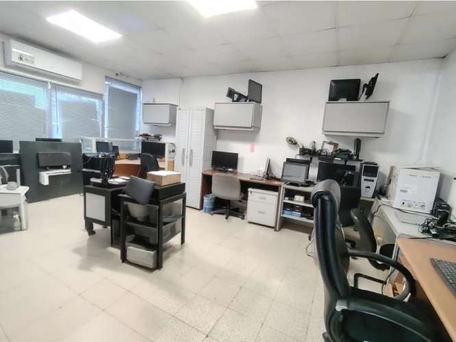 EDIFICIO DE OFICINAS EN VENTA EN URBANIZACIÓN EL CARMEN