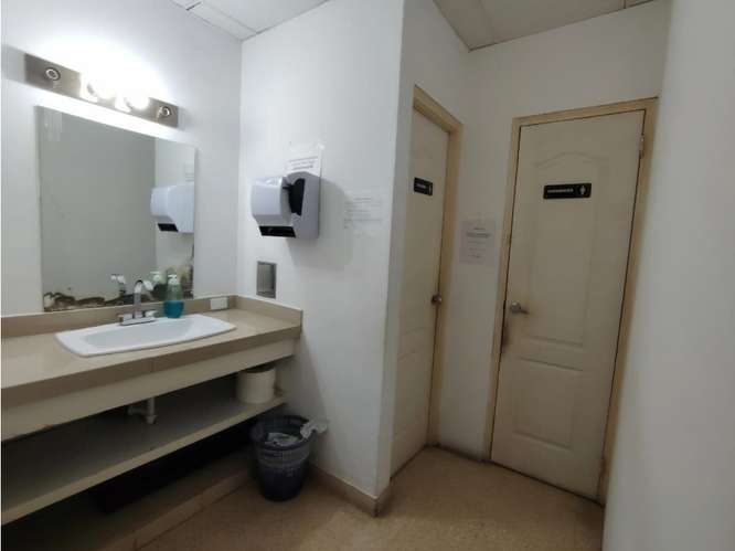 EDIFICIO DE OFICINAS EN VENTA EN URBANIZACIÓN EL CARMEN
