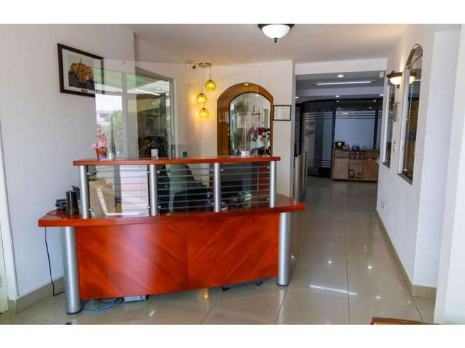 EDIFICIO DE OFICINAS EN VENTA EN URBANIZACIÓN EL CARMEN