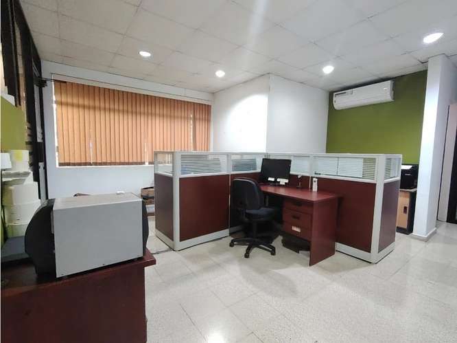 EDIFICIO DE OFICINAS EN VENTA EN URBANIZACIÓN EL CARMEN