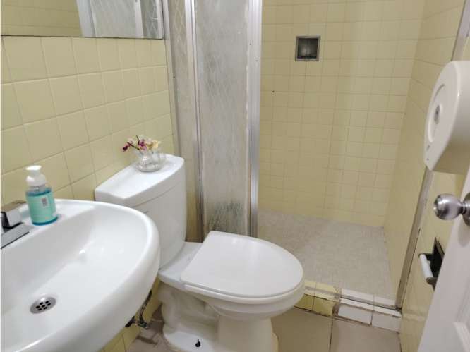 EDIFICIO DE OFICINAS EN VENTA EN URBANIZACIÓN EL CARMEN