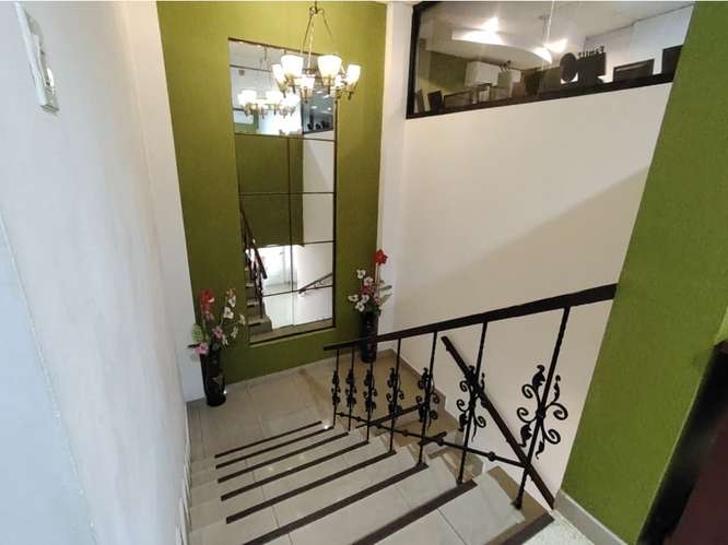 EDIFICIO DE OFICINAS EN VENTA EN URBANIZACIÓN EL CARMEN