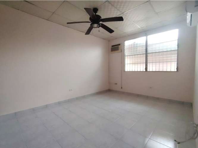 SE VENDE CASA EN VILLA LUCRE