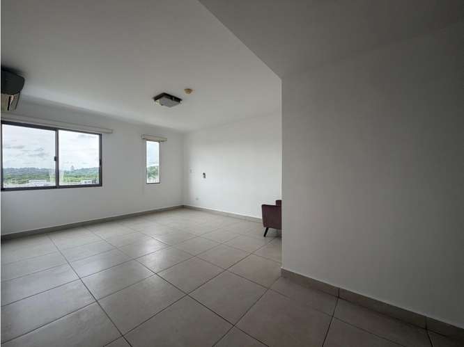 Apartamento con Vista en PH Midrise, Woodlands, Panamá Pacífico