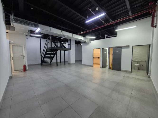 Alquiler de local de 398 mts en Llano Bonito/ Plaza Del Este Center - Imagen 4