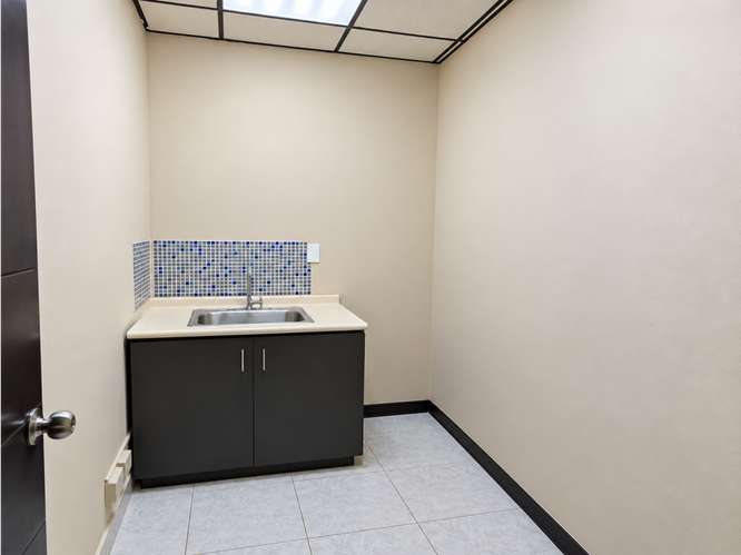 OFICINA EN ALQUILER OBARRIO | PB | 153 M² | 3 ESTACIONAMIENTOS.MZ - Imagen 5