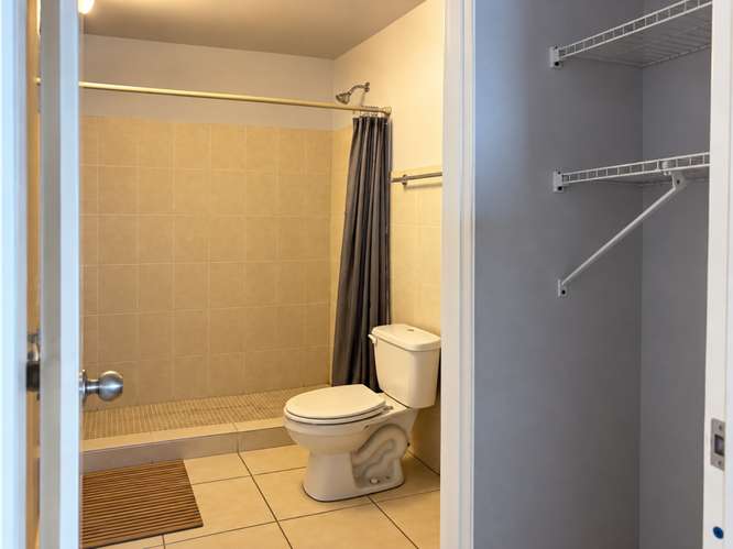 Apartamento en Venta,  2 recamaras, Villa de Las Acacias. MZ - Imagen 9