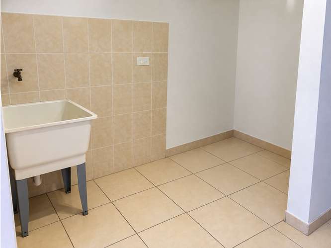 Apartamento en Venta,  2 recamaras, Villa de Las Acacias. MZ - Imagen 10