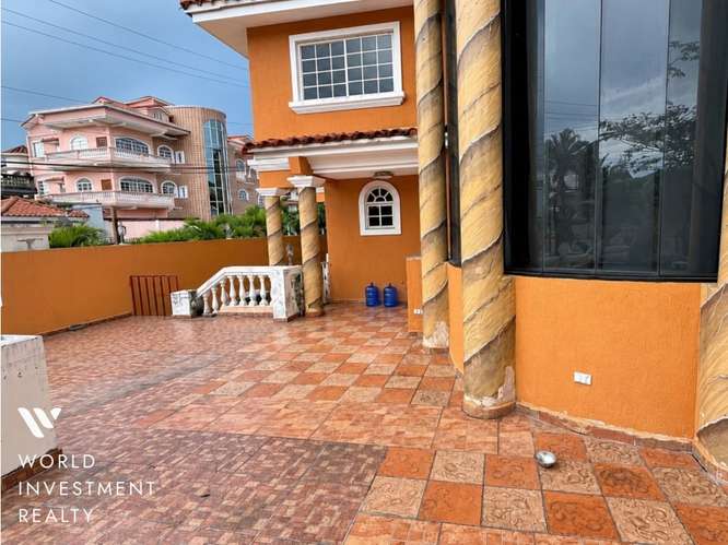 ESPECTACULAR CASA EN VENTA CON PISCINA EN ALTOS DE PANAMA - Imagen 9