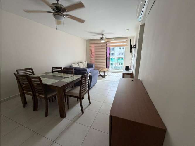 SE ALQUILA APARTAMENTO AMOBLADO EN PH TORRES DE VERSALLES II