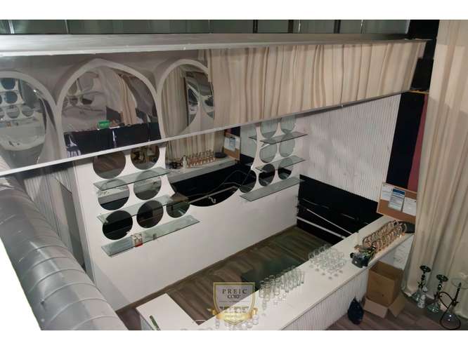 Alquilo local comercial en Plaza de San Francisco L.T - Imagen 5