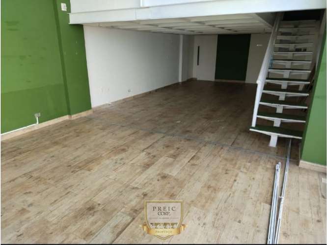 Alquilo local comercial en Plaza de San Francisco L.T - Imagen 3