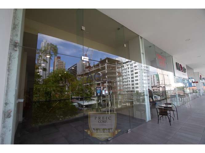 Alquilo local comercial en Plaza de San Francisco L.T - Imagen 6
