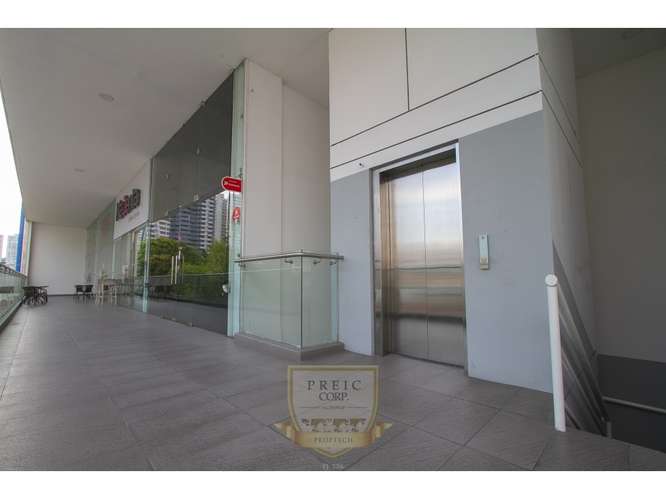 Alquilo local comercial en Plaza de San Francisco L.T - Imagen 7