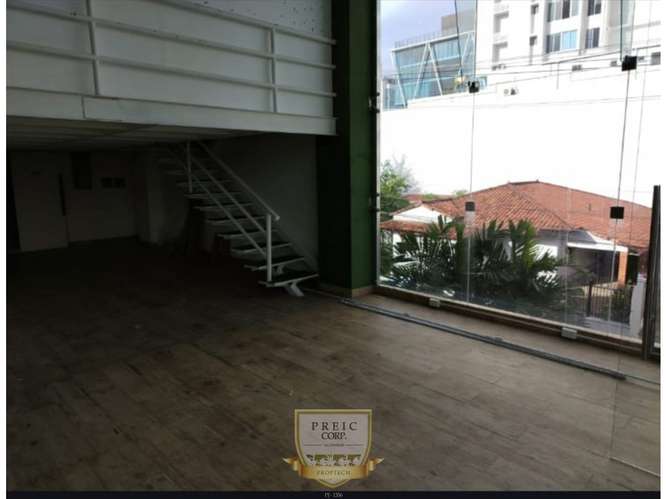 Alquilo local comercial en Plaza de San Francisco L.T - Imagen 4
