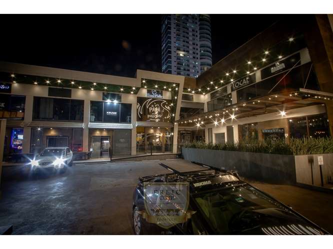 Alquilo local comercial en Plaza de San Francisco L.T - Imagen 11