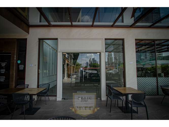 Alquilo local comercial en Plaza de San Francisco L.T - Imagen 8
