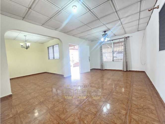 Casa en venta en Praderas de San Antonio con 4 parking G.S - Imagen 9
