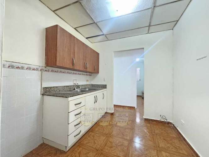 Casa en venta en Praderas de San Antonio con 4 parking G.S - Imagen 12