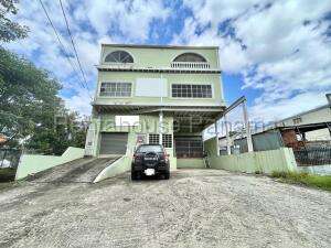 Galera en Venta en Parque Lefevre VIK 27-1993