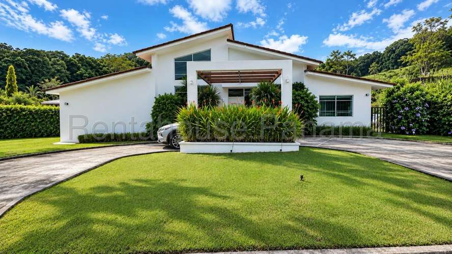 Alquiler de Casa en Brisas Del Golf Club de Golf NS - Imagen 17