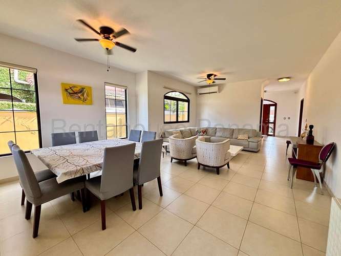 Venta de Casa en Costa Sur El Doral 421 Mts PD