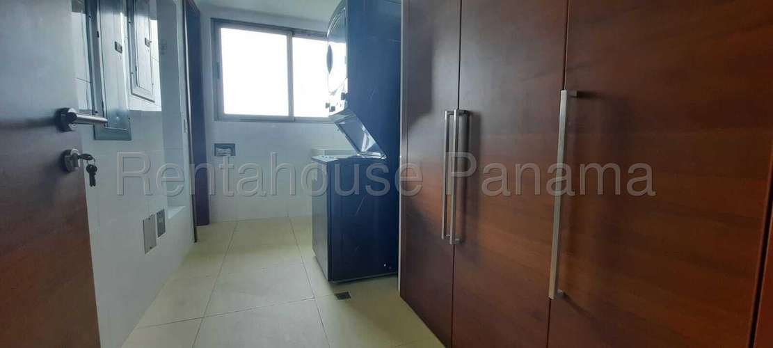 Vendo Apartamento de 188m2 en Santa Maria Greenview 26-7585SRZ