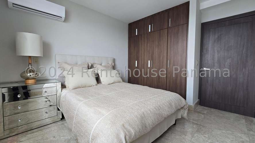 Vendo Apartamento de 190m2 en Santa Maria The Colonial 27-573SRZ