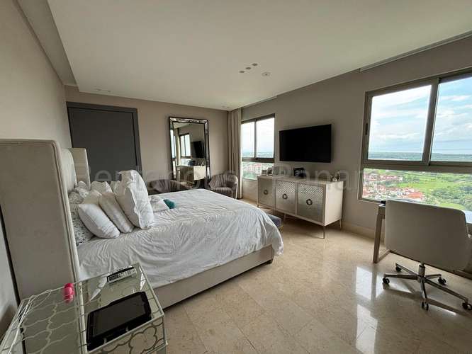 Vendo Apartamento de 235m2 en Santa Maria Greenview 26-1076SRZ - Imagen 9