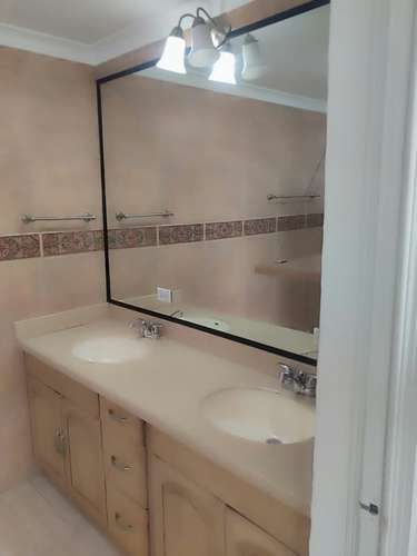 Exclusivo Apartamento en PH Tower One, Marbella, 185 m² de Espacio y Confort - Imagen 12