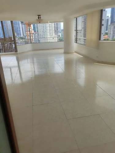 Exclusivo Apartamento en PH Tower One, Marbella, 185 m² de Espacio y Confort - Imagen 2